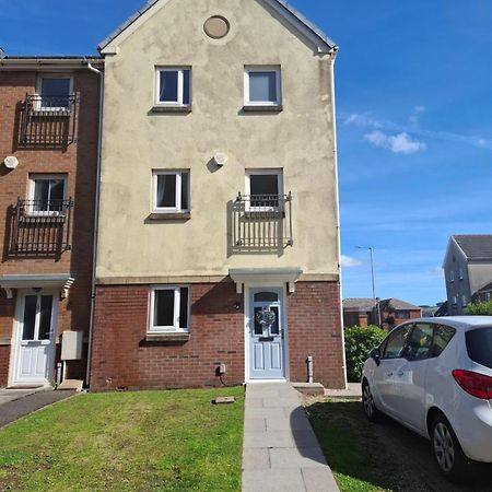 Driftmark Beachfront Location Aberavon Beach Sea Views Large Driveway Parking Private Site Fibre Optic Wi Fi Port Talbot Εξωτερικό φωτογραφία