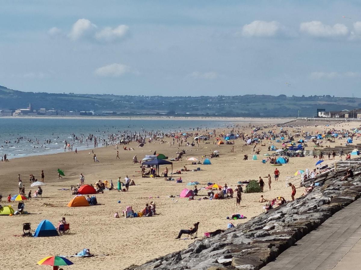 Driftmark Beachfront Location Aberavon Beach Sea Views Large Driveway Parking Private Site Fibre Optic Wi Fi Port Talbot Εξωτερικό φωτογραφία