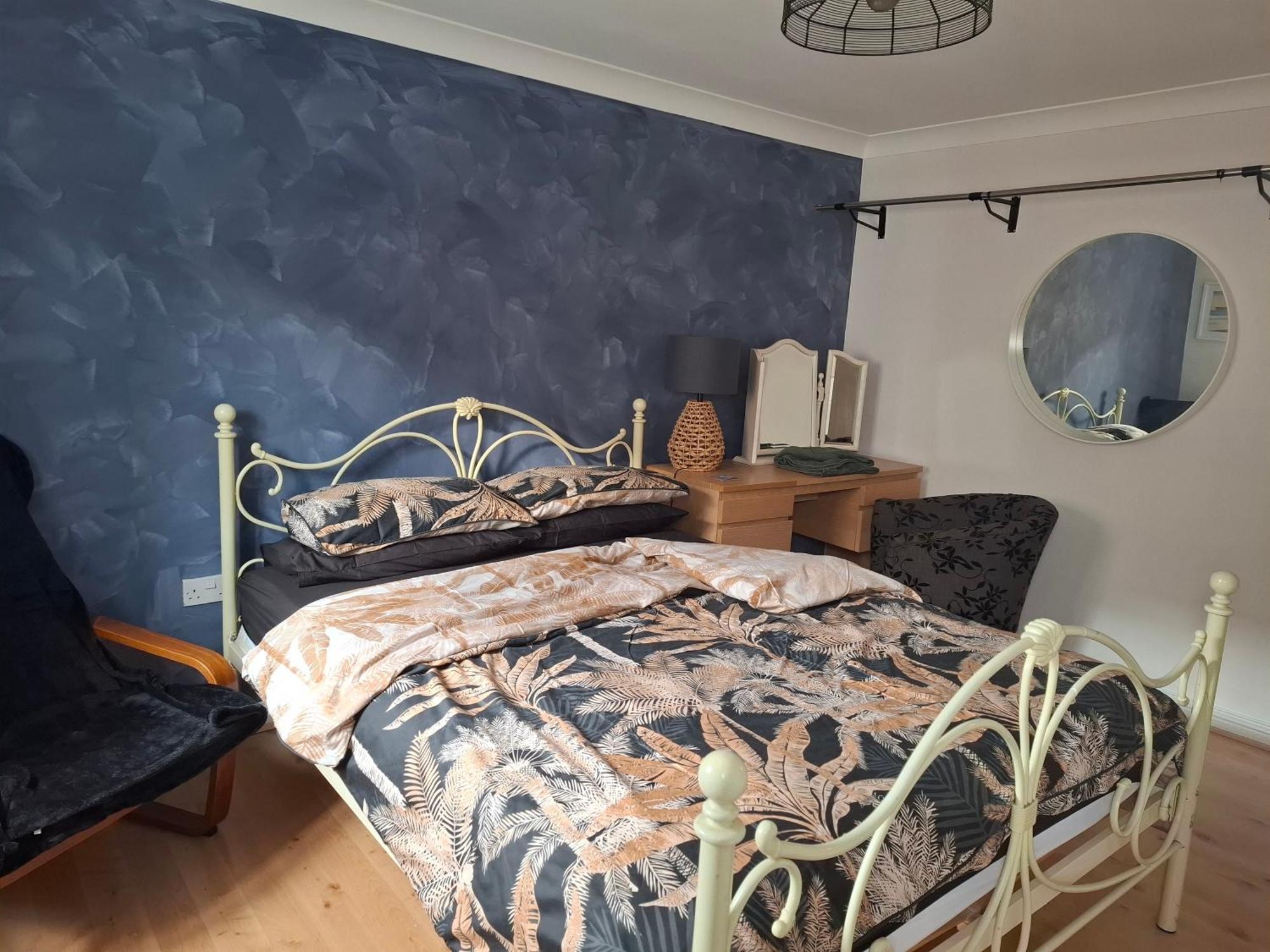 Driftmark Beachfront Location Aberavon Beach Sea Views Large Driveway Parking Private Site Fibre Optic Wi Fi Port Talbot Εξωτερικό φωτογραφία